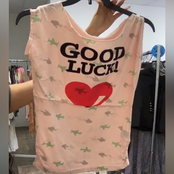 POL Good Luck Red Heart Pink Raw Hem Short Sleeve Tee Shirt Size Medium NWOT - Picture 8 of 9